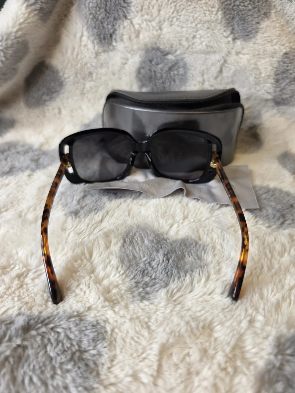 Alexander McQueen Black Oversized Women's Sunglasses
